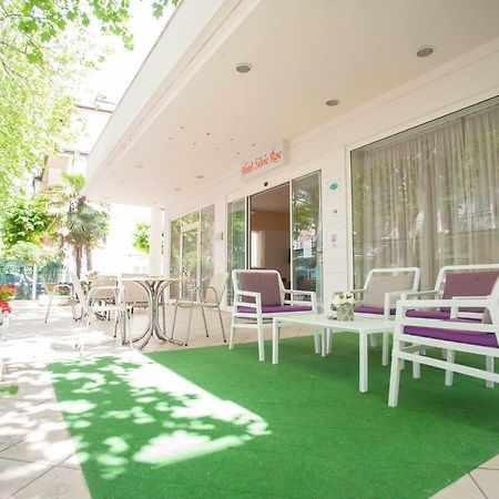 Villa Silvie Rose Cesenatico Exterior photo